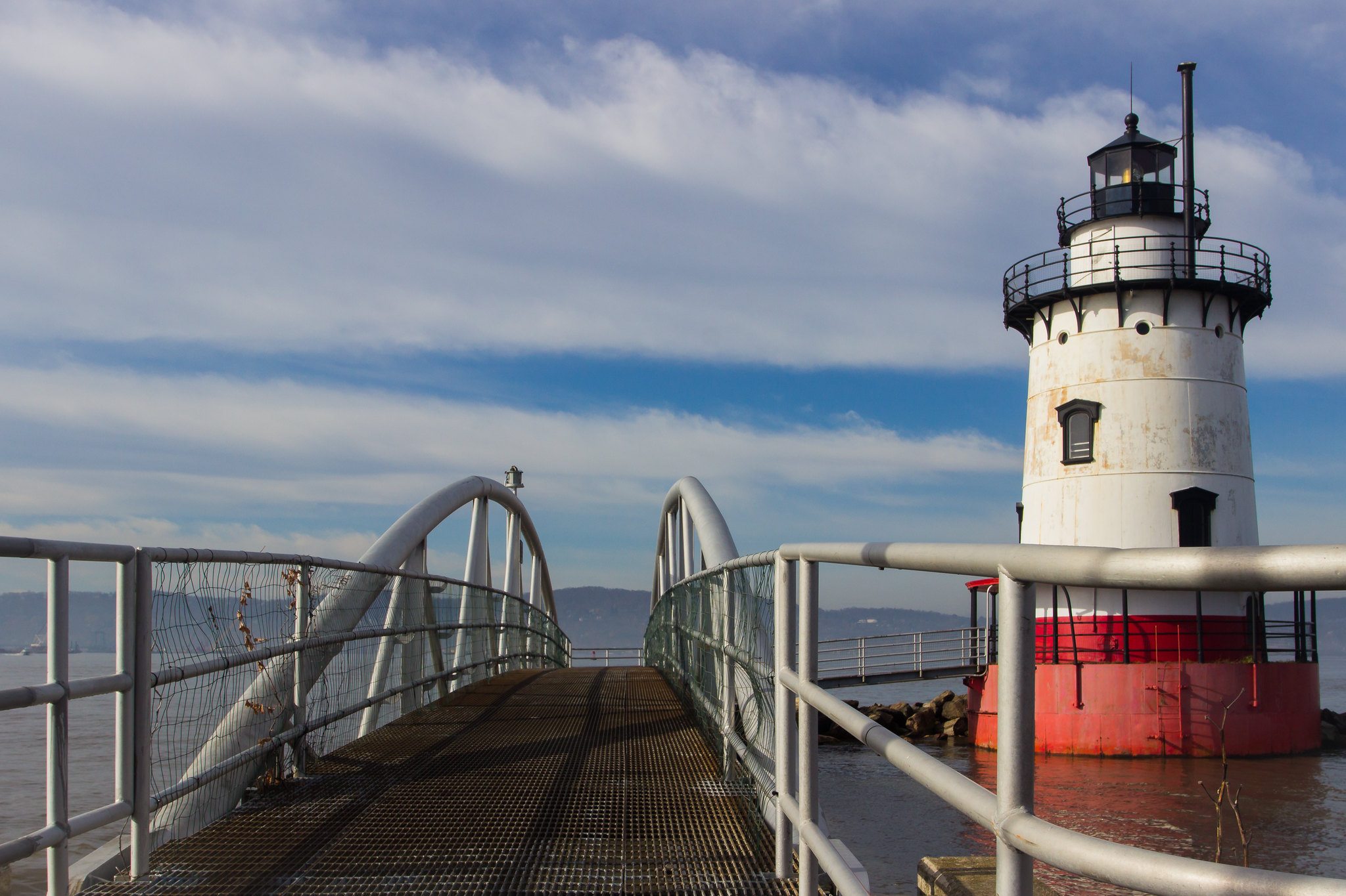 Discover the Tranquil Beauty of the RiverWalk